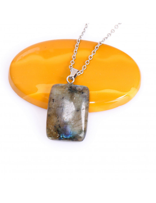 Dikdörtgen Kesim Labradorit Taşı Kolye – Çelik Zincirli Dikdörtgen Kesim Labradorit Taşı Kolye – Çelik Zincirli