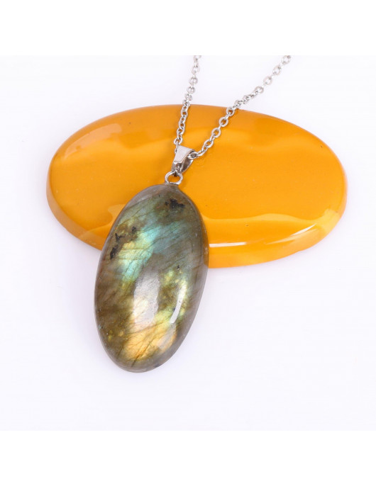 Oval Form Labradorit Taşı Kolye – Çelik Zincirli
