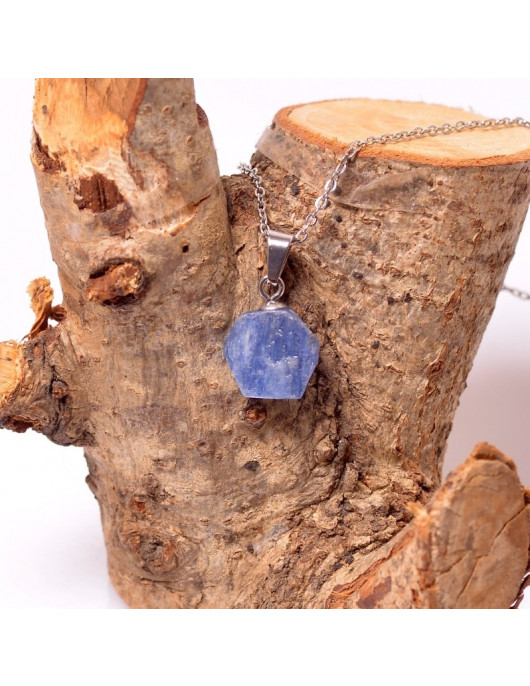 Kyanit Taşı Kolye - Çelik Malzemeli (Kararmaz) Kyanit Taşı Kolye - Çelik Malzemeli (Kararmaz)